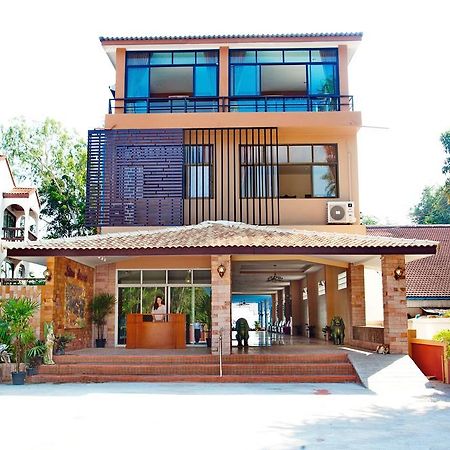 Sea Breeze Guest House Cha-Am Dış mekan fotoğraf