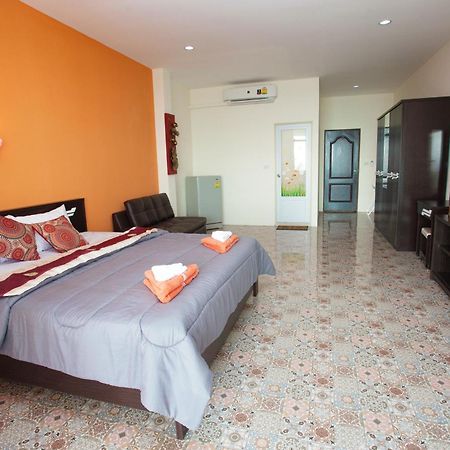 Sea Breeze Guest House Cha-Am Dış mekan fotoğraf