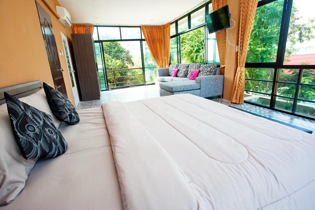 Sea Breeze Guest House Cha-Am Oda fotoğraf