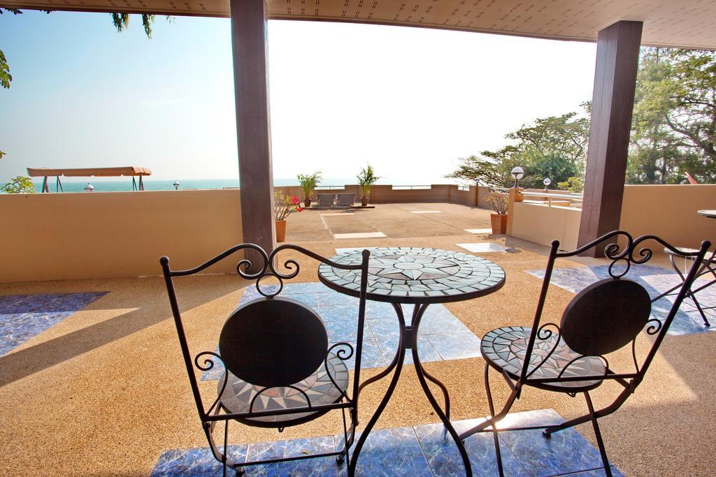 Sea Breeze Guest House Cha-Am Oda fotoğraf