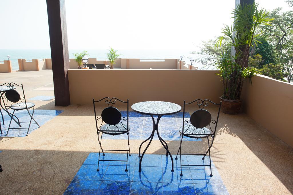 Sea Breeze Guest House Cha-Am Oda fotoğraf