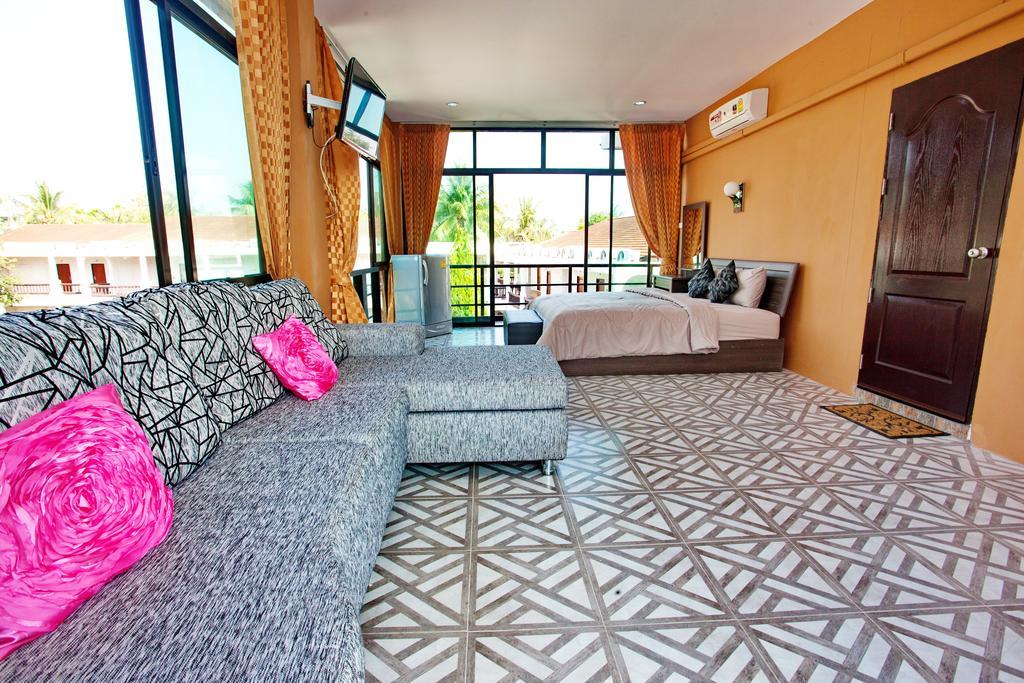 Sea Breeze Guest House Cha-Am Oda fotoğraf