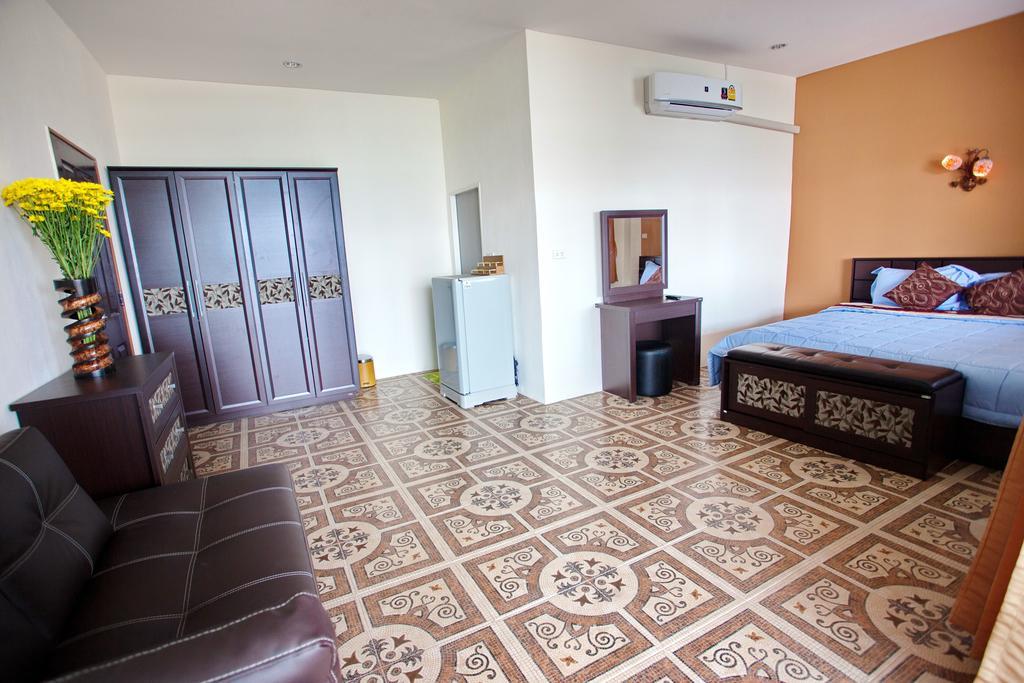 Sea Breeze Guest House Cha-Am Oda fotoğraf