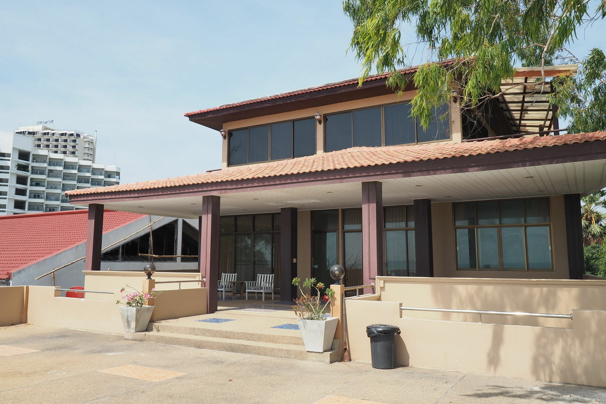 Sea Breeze Guest House Cha-Am Dış mekan fotoğraf